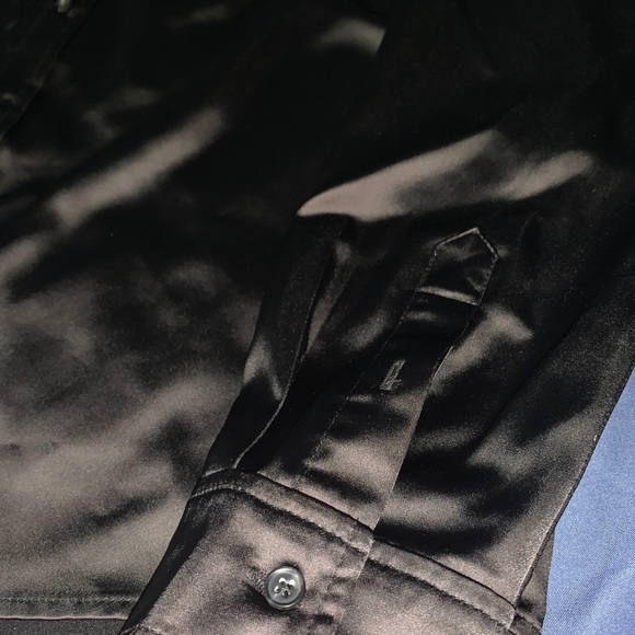 URBAN OUTFITTERS. Long-Sleeve Button up. - Picture 3 of 6